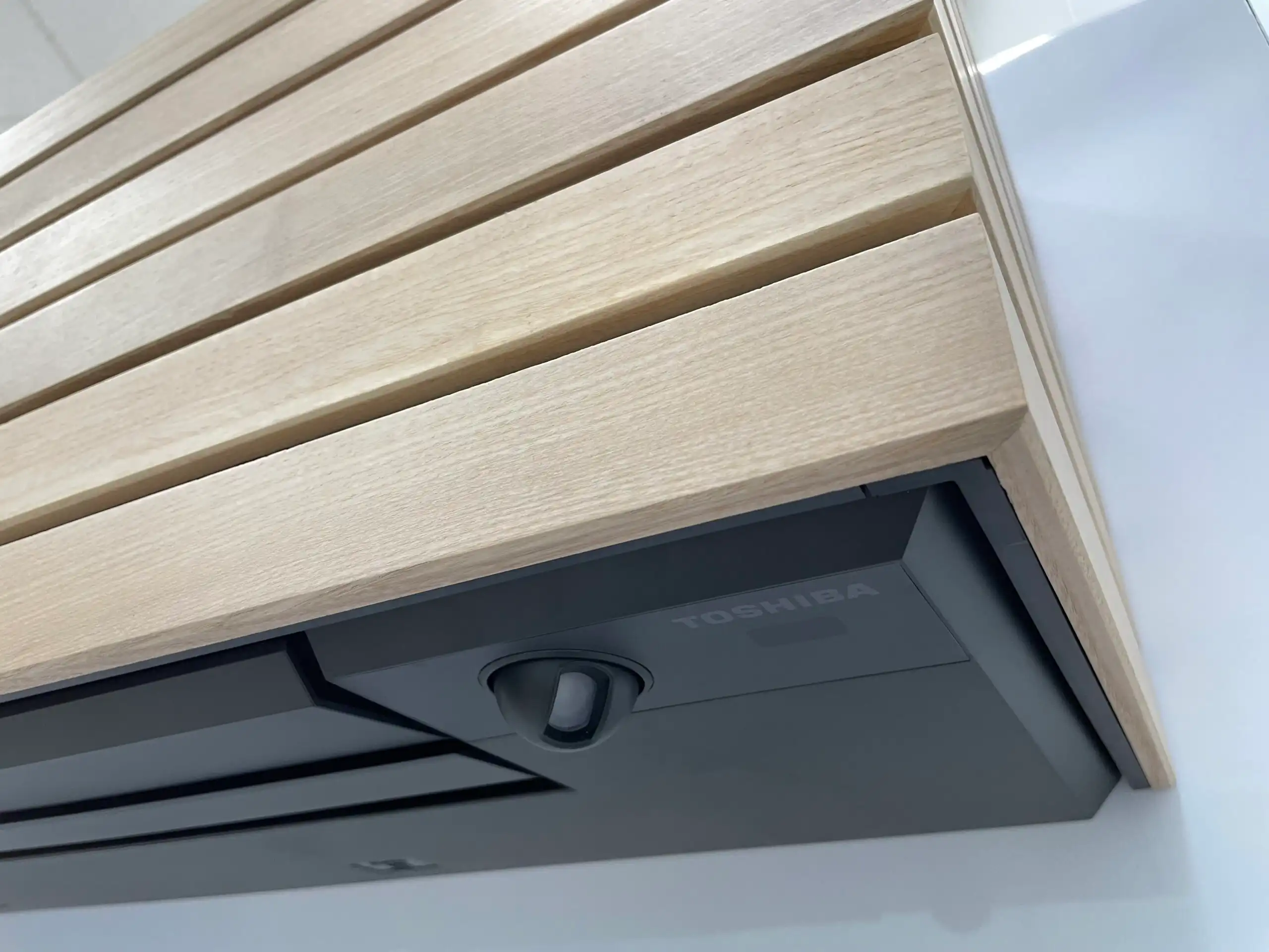 TOSHIBA DAISEKAI 10 Wood 2,5 kW